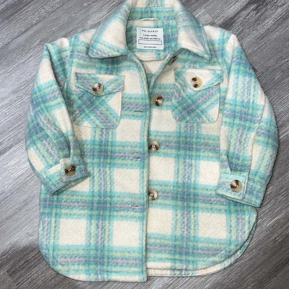 Girls shackets size 3-4 toddlers